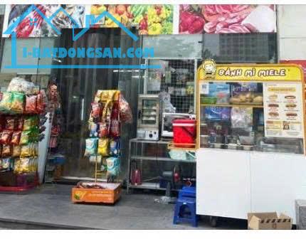 CẦN SANG ĐỊA ĐIỂM ĐẶT XE BÁNH MÌ – XÔI MẶN ĐANG KINH DOANH ỔN ĐỊNH TẠI 232 PHẠM VĂN ĐỒNG