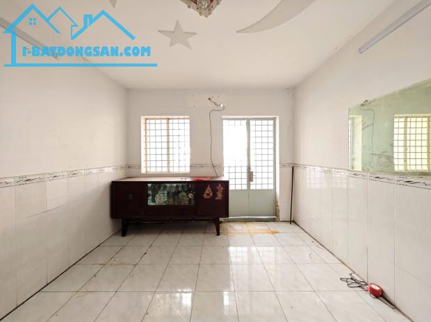 Bán gấp mặt tiền kinh doanh doanh Lạc Long Quân, 4 tầng BTCT gần chợ Tân Bình  chỉ 8.x tỷ. - 2