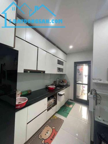 Vợ chồng trẻ về ở thôi 2N , 1wc full đồ _ view đẹp, tiện ích bạt ngàn_ giao thông thuận lợ - 3