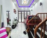 Bán nhà VIP phân lô đường Láng diện tích 30m2, 5T gara ô tô ngõ ô tô đỗ cổng