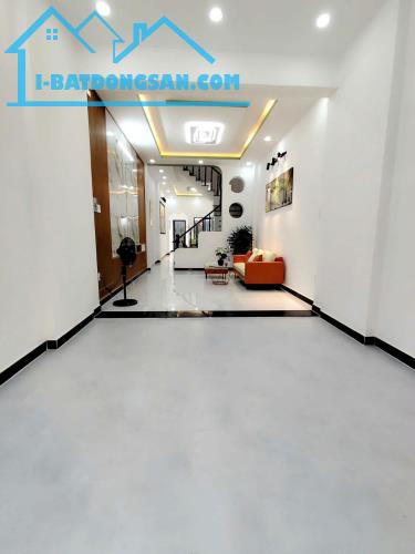 HƯƠNG LỘ 2  GIÁP TÂN PHÚ HEM XH 6M 8M2 XÂY 3T 4PN CHỈ 7.85 TỶ YL - 5