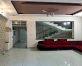 Chủ gởi bán nhà 5 tầng, mặt tiền đường Hải Phòng , diện tích 63 m2, giá 10 tỷ 7. có thang
