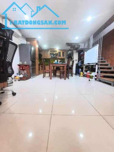 D5884 Nhà 5 tầng thu nhập 54tr/th cạnh LOTTE Mart Gò Vấp 18.x tỷ