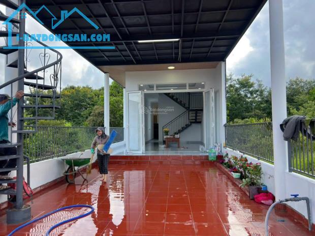 Nhà 2 tầng Lộc Thành thiết kế hiện đại - 1