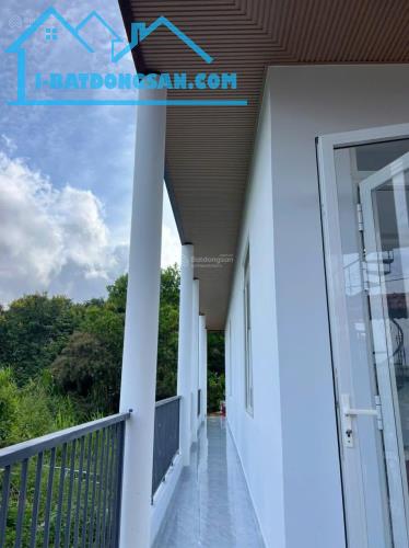 Nhà 2 tầng Lộc Thành thiết kế hiện đại - 5