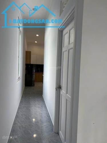 Nhà 2 tầng Lộc Thành thiết kế hiện đại - 9