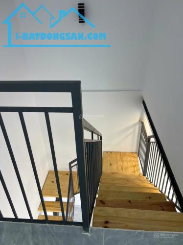 Nhà 2 tầng Lộc Thành thiết kế hiện đại - 12