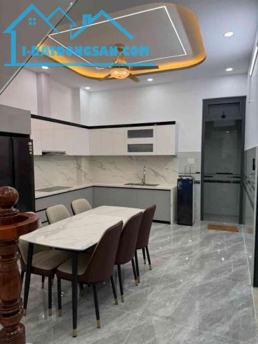 Chủ gấp bán nhà đẹp lung linh Nguyễn Văn Bứa - 3