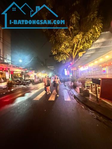 🚨 BÁN NHÀ 3 TẦNG MẶT TIỀN NGÔ THÌ SĨ – 102M² – NGANG 5M – GIÁ 3X TỶ 🔥 🌊 - 4