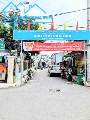 BÁN NHÀ ĐẸP QUẬN 7 CẠNH PHÚ MỸ HƯNG 47M2 NHÀ 3 TẦNG 4 PHÒNG NGỦ SÂN Ô TÔ ĐỖ CHỈ 5.7 TỶ TL