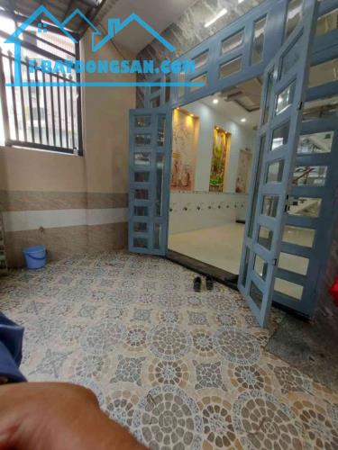Cần ra căn nhà 57m2, 3 tầng, gần đường Hà Huy Giáp , 5.xx tỷ Mua bán nhà riêngHồ Chí MinhQ - 1