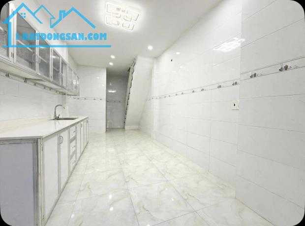 BÌNH TRỊ ĐÔNG, 2 TẦNG ĐÚC KIÊN CỐ NHỈNH 2 TỶ - 1