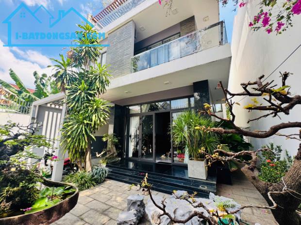 Bán biệt thự hiện đại kdc Bửu Long. gần trường SNLH. 10x23m. hoàn công 320m. Giá12.5 tỷ - 5