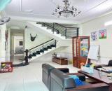 Nhà đẹp ở ngay, hẻm ô tô thông, 84m2, 2 tầng, ngang 4m, 4 phòng ngủ, có phòng trệt. 7 tỷ 8
