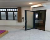 Cho thuê nguyên căn nhà 4 tầng mặt tiền đường Lê Thiết Hùng, phường Nam Nha Trang 20 triệu