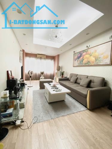 BÁN NHÀ MẶT PHỐ AN TRẠCH – NGÃ 3 HÀO NAM – VỈA HÈ – 2 MẶT THOÁNG – 6 TẦNG – 45M² – 26,5 TỶ