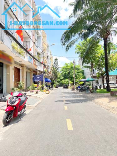 Nhà 4 tầng đối diện công viên mặt tiền đường số Bông Sao P5Q8. Giá 11.5 tỷ - 4