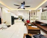 NHÀ XINH ĐỘI CẤN CHO GIA ĐÌNH ĐI HỌC ĐI LÀM QUANH BA ĐÌNH
