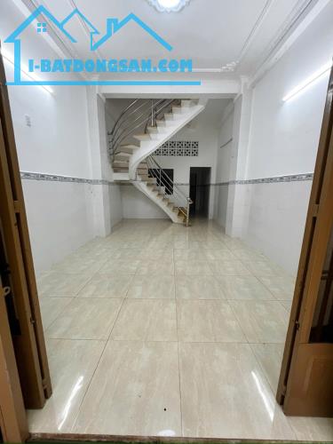 Nhà 2 tần khu phố ẩm thực - An Dương Vương (4x14) hẻm xe hơi đỗ pháp lý chuẩn shr 7₫ - 2