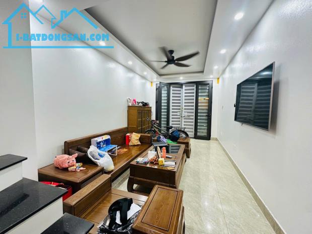 Bán gấp nhà Nguyễn Lương Bằng 3 bước ra phố nội thất đẹp chỉ hơn 10 tỷ - 1