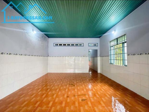 Nợ Bank bán gấp căn nhà ngay Nguyễn Thị Lắng, Củ Chi, 135m2, 790tr, SHR - 2