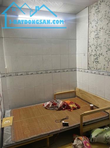 GIẢM CÒN 3 TỶ 4 - NHÀ NÁT, Lê Văn Việt, Hiệp Phú, hẻm Ba gác thông, 42m2, thu nhập 6.5 tr/ - 2