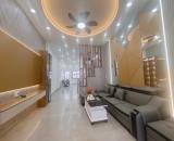 Bán nhà đường Hiệp Bình 60m2, 3 tầng 4PN, xe hơi đỗ cửa, giá 5.5 tỷ sát Phạm Văn Đồng