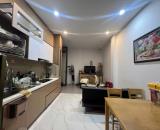 Cho thuê nhà nguyên căn đẹp gần biển, 3 phòng ngủ 5 wc, đường Hùng Vương cách biển 200m