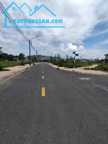 Đất sổ riêng khu tái định cư mới 3.2 tỷ_116m2,đường nhựa, vỉa hè
