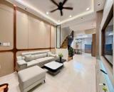 NHÀ ĐẸP 4 TẦNG – HẺM XE HƠI – SÂN THƯỢNG TRƯỚC SAU – PHÁP LÝ HOÀN CHỈNH – NGUYỄN TƯ GIẢN