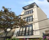 Nhà Mới Ở Ngay, Gần KĐT Việt Hưng, Thang Máy 5T, Ôtô Đỗ Cửa, Cách BigC Long Biên Tầm 500m.