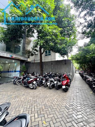 QUẬN 1: BÁN SIÊU PHẨM 8 TẦNG MẶT TIỀN NGUYỄN VĂN THỦ, P.TÂN ĐỊNH- DT KHỦNG 813M2- NGANG - 2