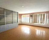 Cho Thuê Nhà Mặt Tiền Quận 10 - Tiện Ở - Kinh Doanh - 3PN - 16 Triệu