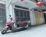 Cho thuê nhà ngõ phố Nguyễn Trãi, Thanh Xuân 26m x 3 tầng, giá 8.3tr/tháng