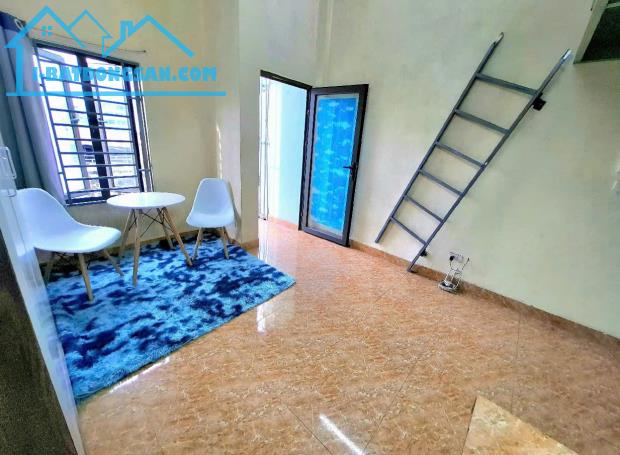 Cho Thuê phòng giá rẻ 3tr5 đẹp thoáng cửa sổ ngoc 562 Lĩnh Nam, Hoàng mai - 3
